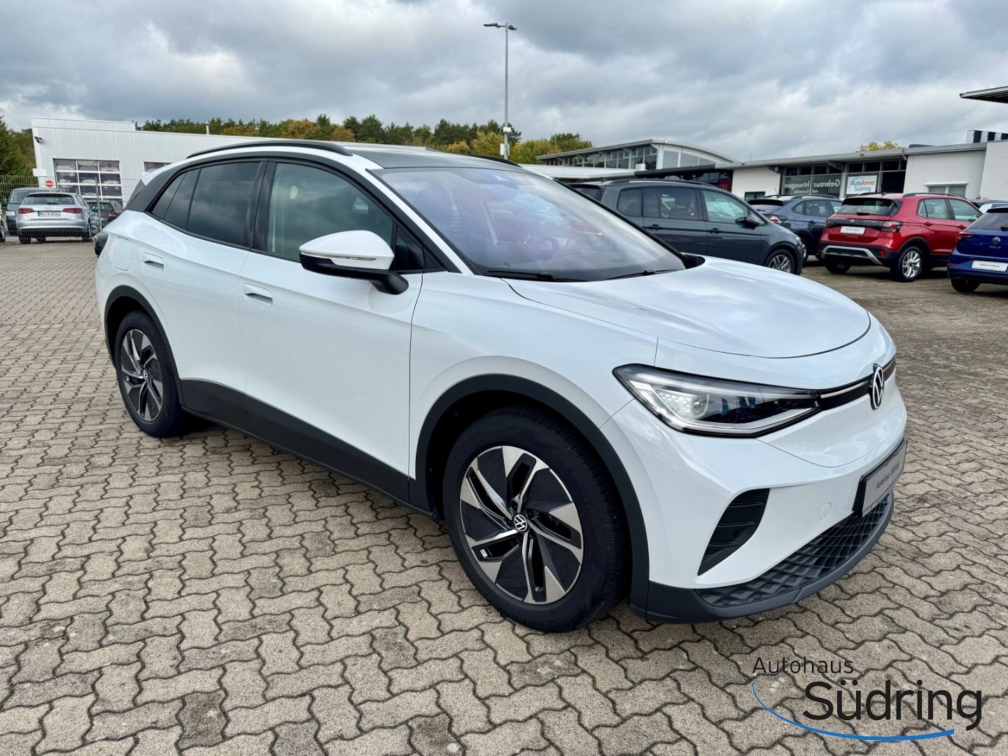 ID.4 Pure 52 kWh HUD AHK Navi HarmannKardon