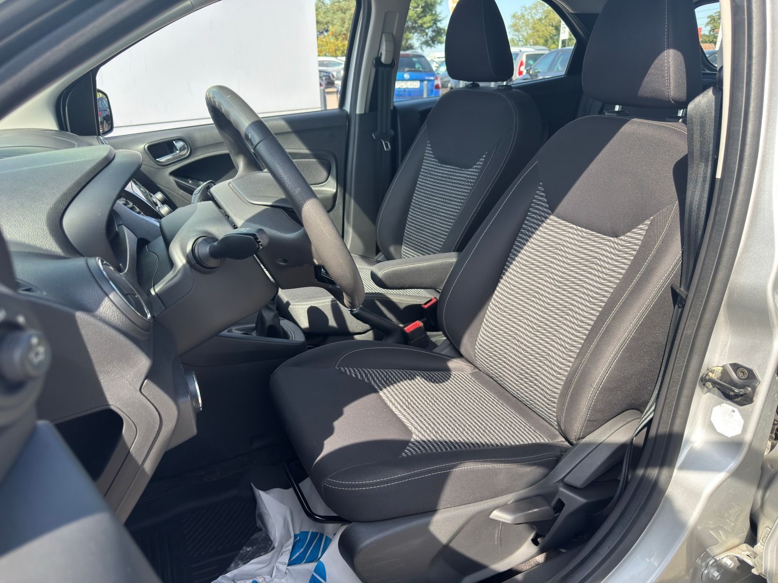 Fahrzeugabbildung Ford Ka+ 1.2 86PS 5-Gang*BehFro*SHZ*PDC*Allwetter
