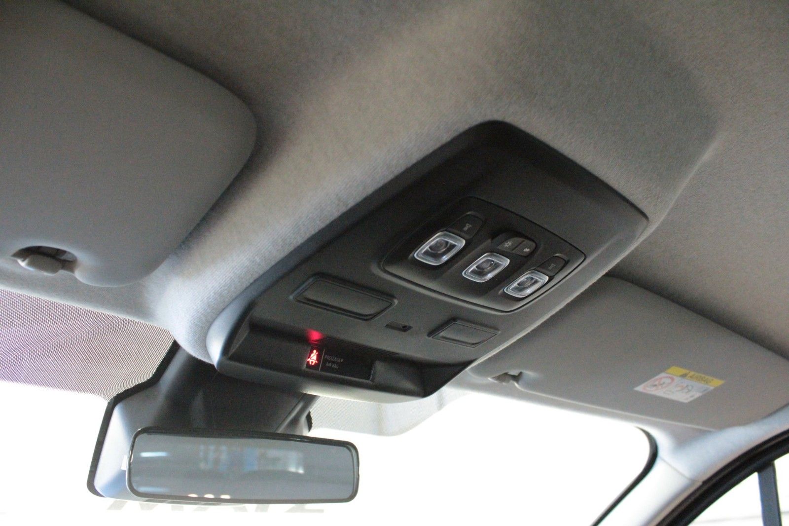 Fahrzeugabbildung Renault Trafic Grand L2H1 Blue DCI EDC Automatik