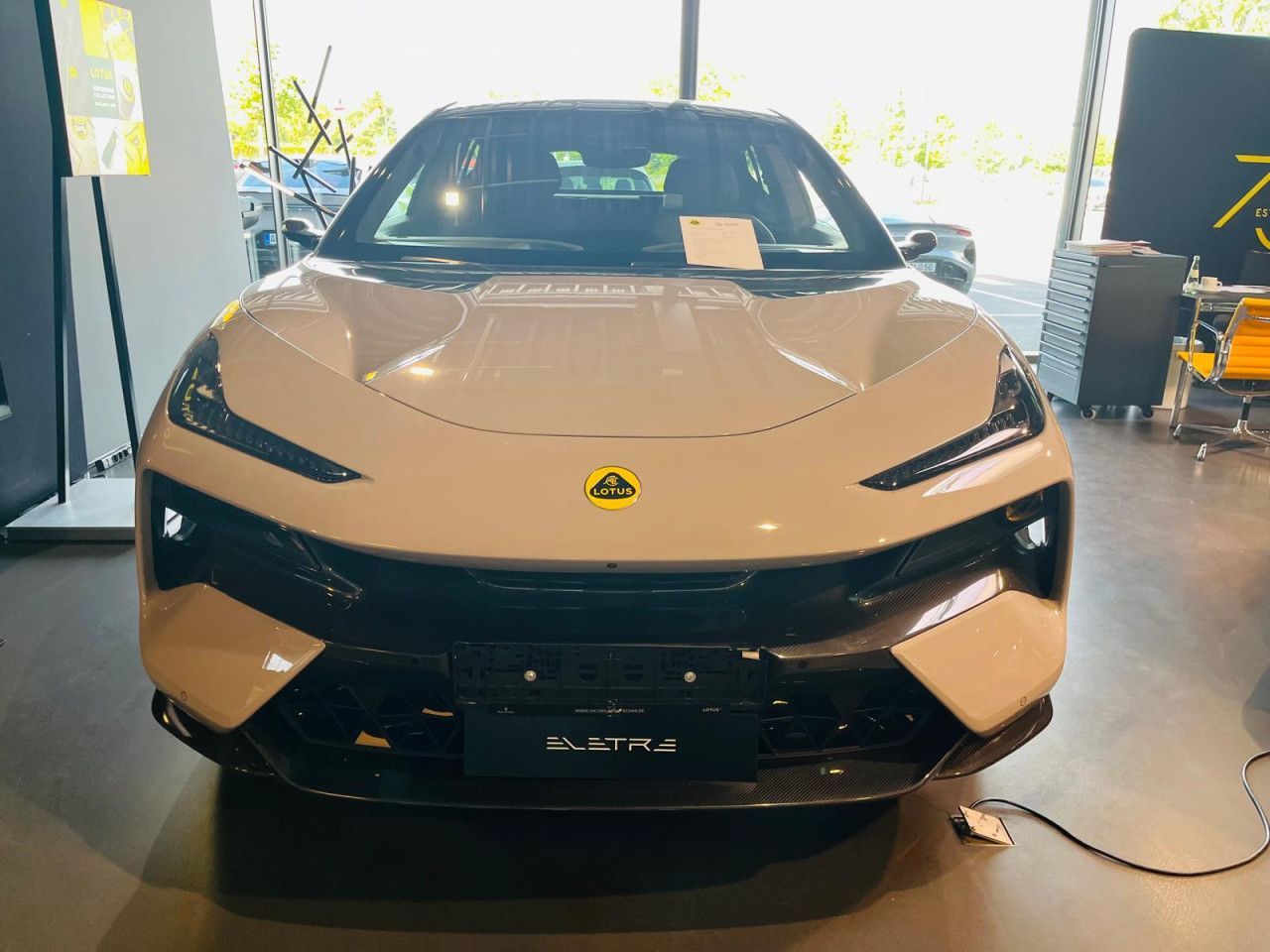 Lotus Eletre R imagem 2