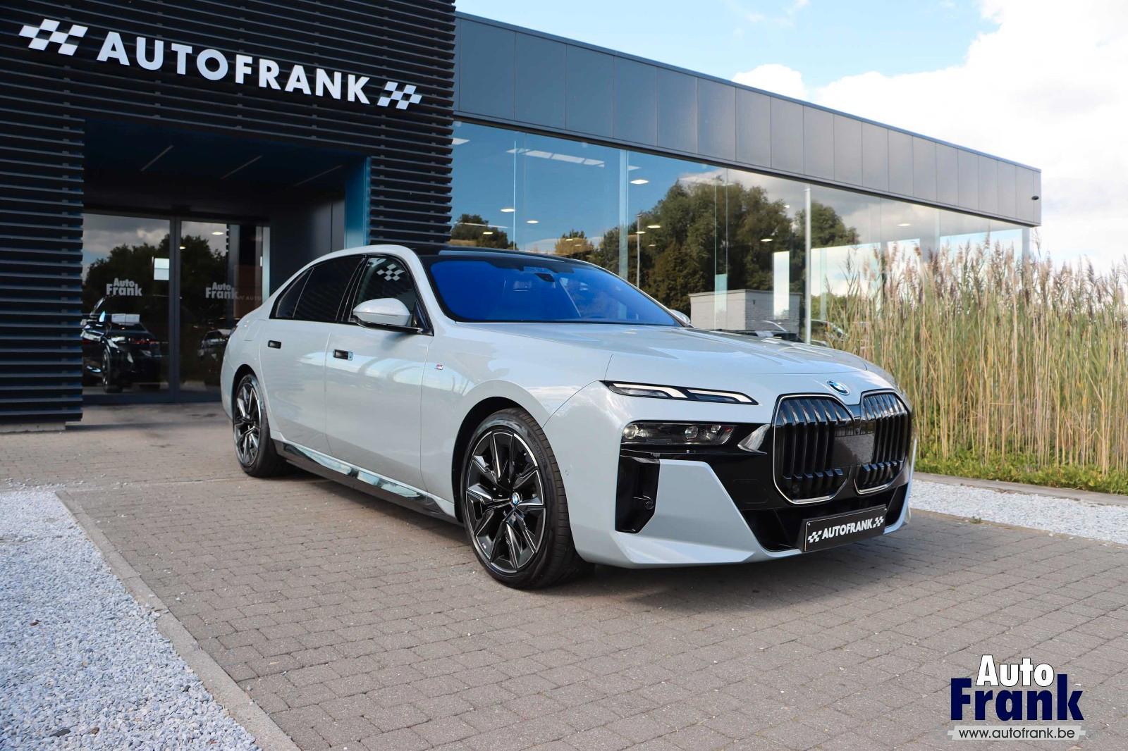 BMW i7 60 / M-SPORT-PRO / AHKLP / DRIV+PARK PRO