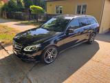 Mercedes-Benz E 250 CDI 4MATIC T AVANTGARDE Standheizung - Mercedes-Benz E 250: Cdi Avantgarde