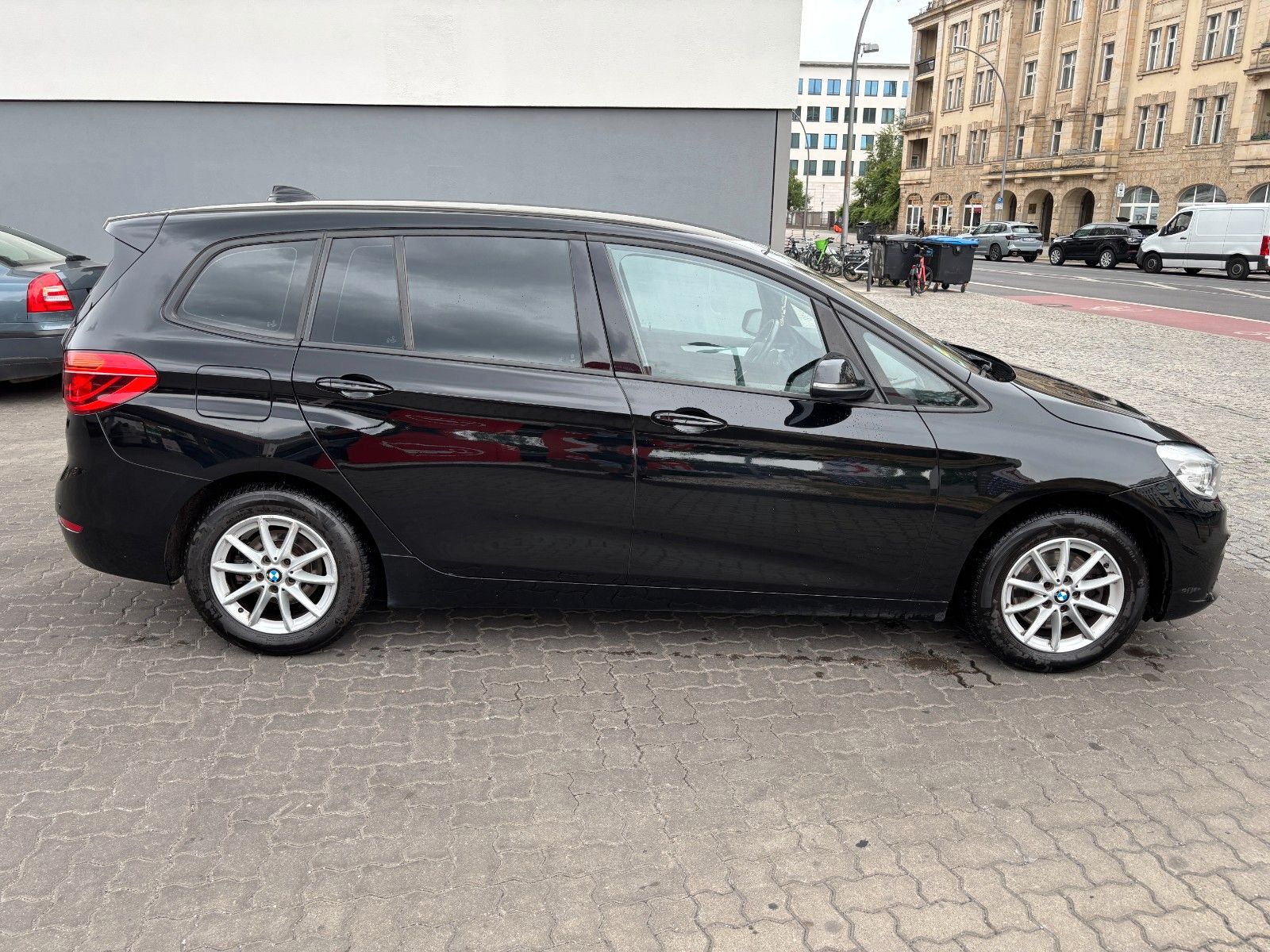 BMW 218 Gran Tourer 218i Advantage AUTOMATIC