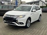 Mitsubishi Outlander PHEV  4WD - Mitsubishi Outlander in Wiesbaden