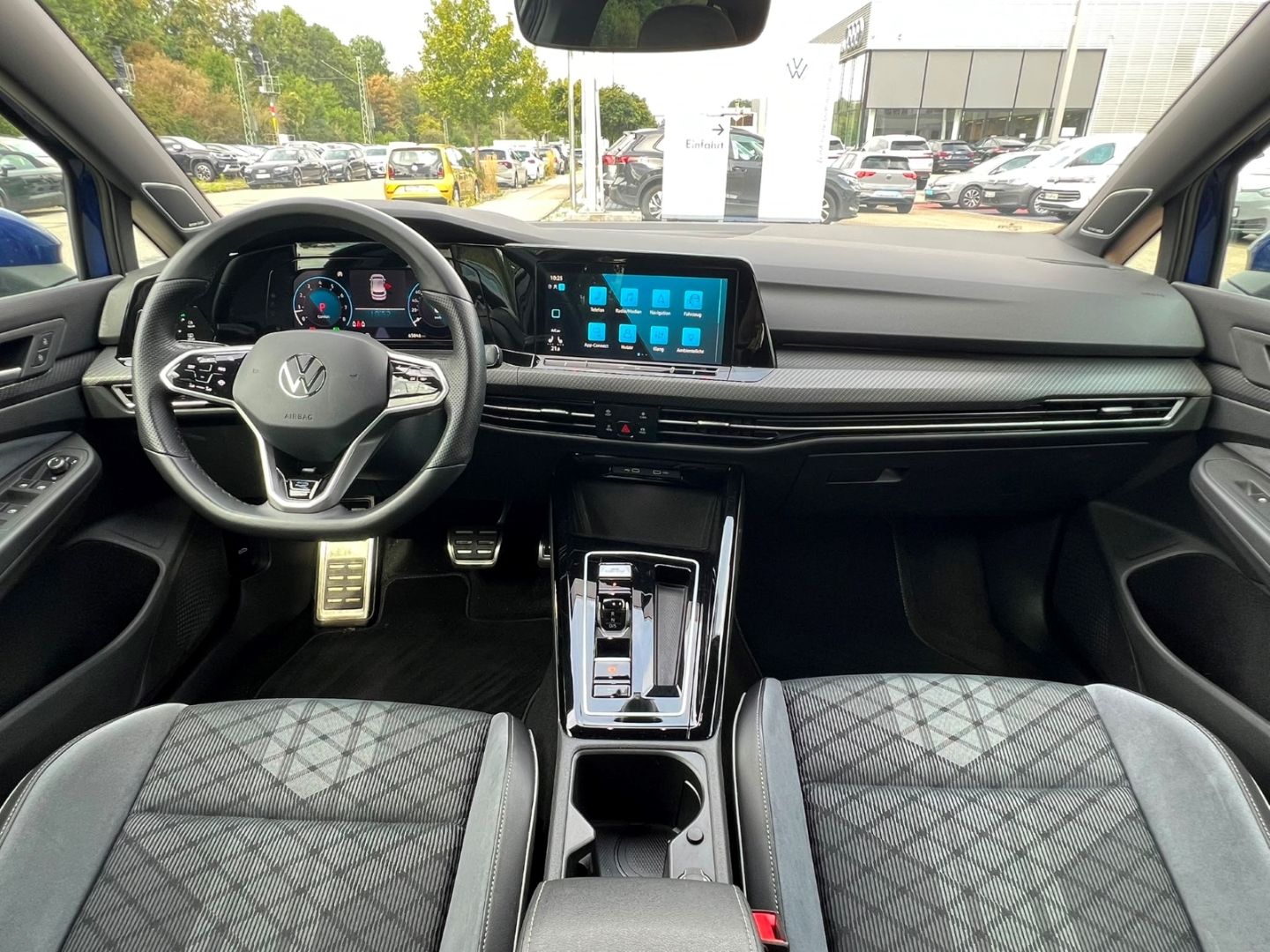 Golf 1.5eTSI R-Line AHK*ASSIST*H&K*BUSINESS*1HD!