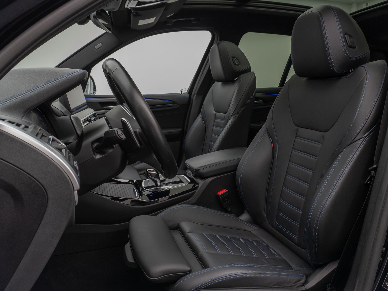Fahrzeugabbildung BMW X3 xD30d M Sport Kamera Panorama DAB AHK 21Zoll