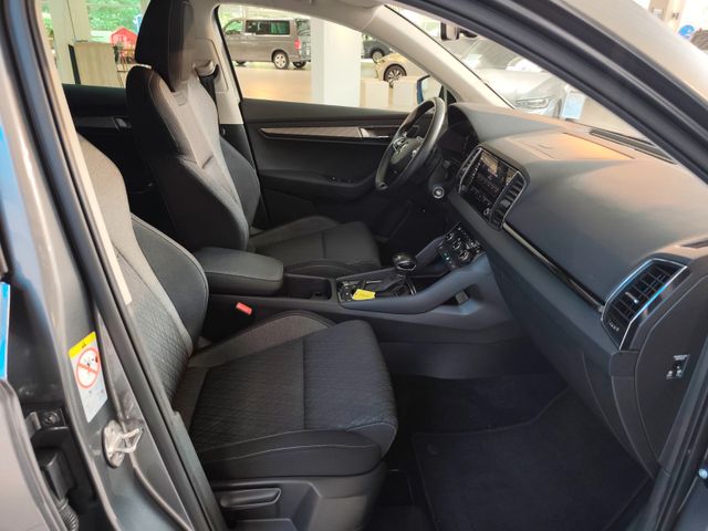 Karoq Style 1.5 TSI DSG*AHK*APP*el.Heckklappe*SH