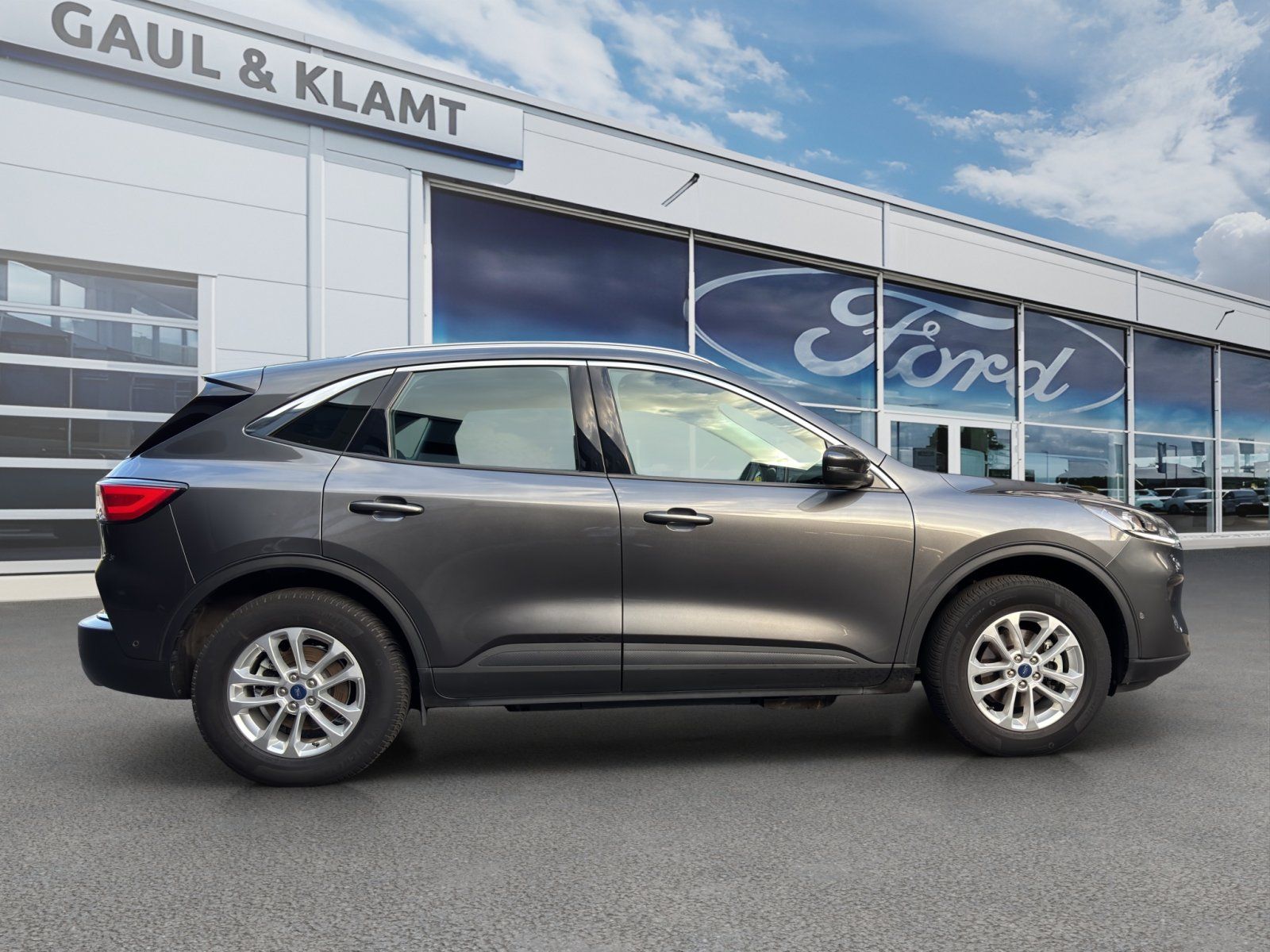 Fahrzeugabbildung Ford Kuga Plug-In Hybrid Titanium