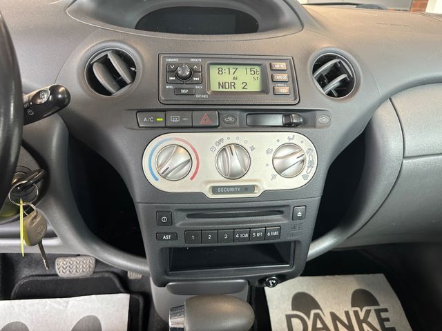 Toyota Yaris  1.3 Sol