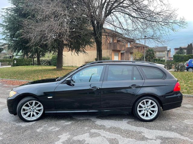 BMW Bmw 320 320d cat xDrive Touring Futura 130 kw au