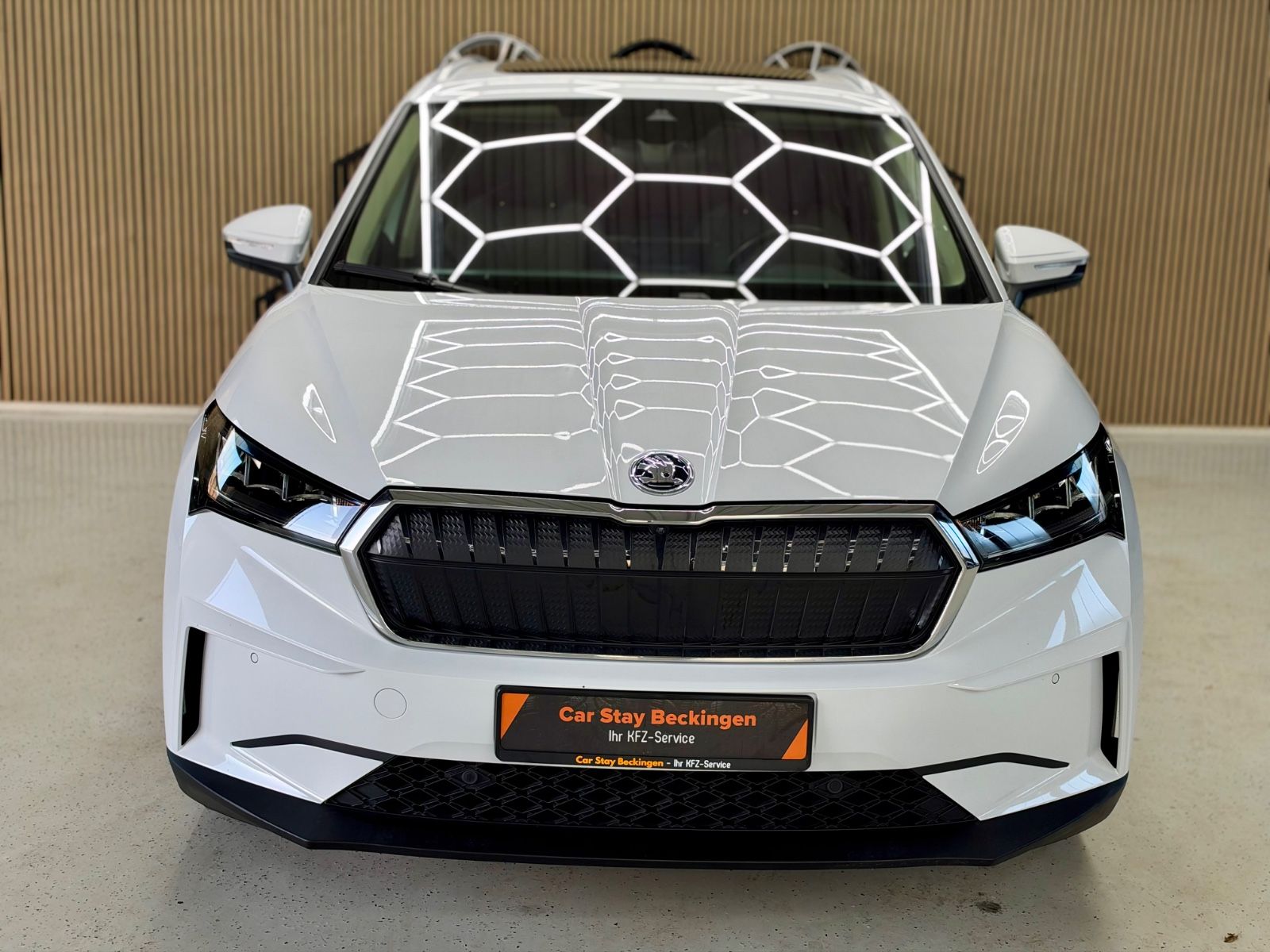 Skoda Enyaq 80 Loft/AHK/Standheizung/Pano/Wärmepumpe imagem 2