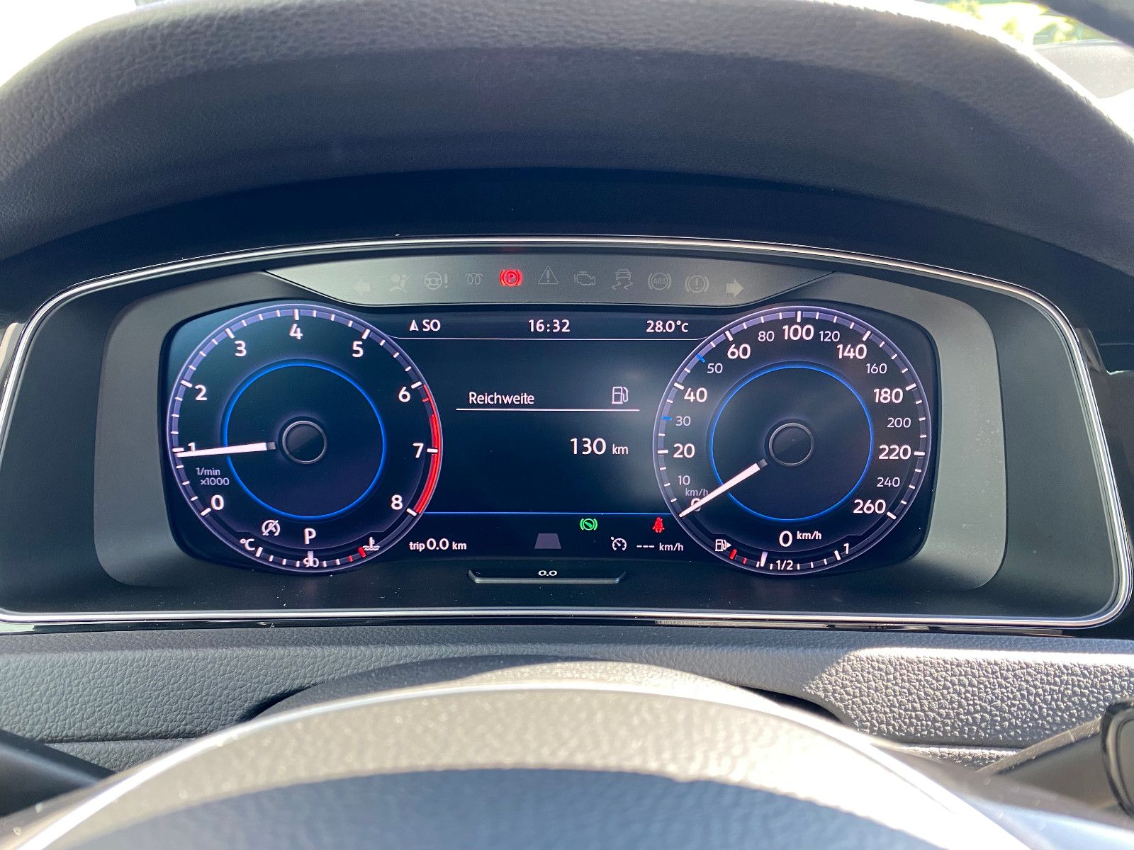 Fahrzeugabbildung Volkswagen Golf VII Variant Highline TSI DSG ACC LED Kamera