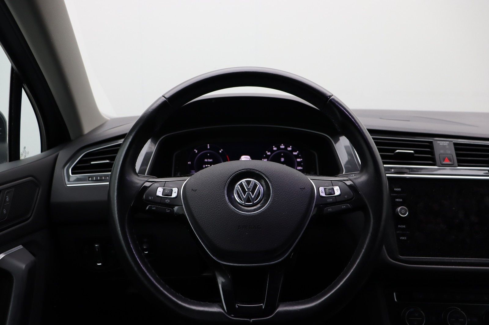 Fahrzeugabbildung Volkswagen Tiguan Highline 2.0 TDI 4Motion Standheizung