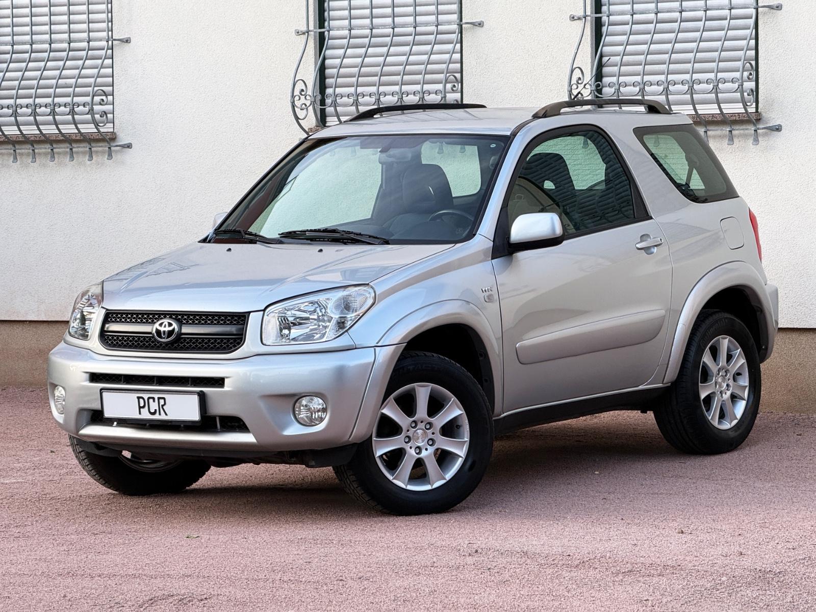 TOYOTA RAV4 - 2.0 150 CV - 4x4 - BVM - VOLANT EN CUIR