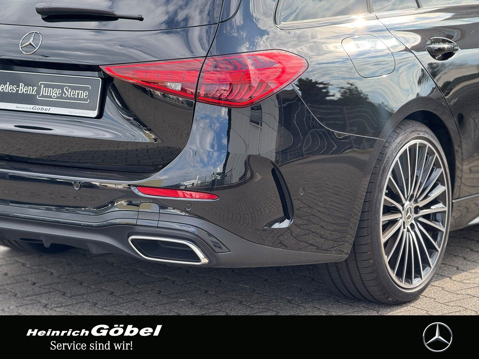 Fahrzeugabbildung Mercedes-Benz C 300 4M T AMG*AHK*SITZKLIMA*PANO*DISTRONIC*360*