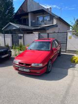 Opel Vectra 2.0i Sport Sport - gebrauchte Opel Vectra aus dem Jahr 1993