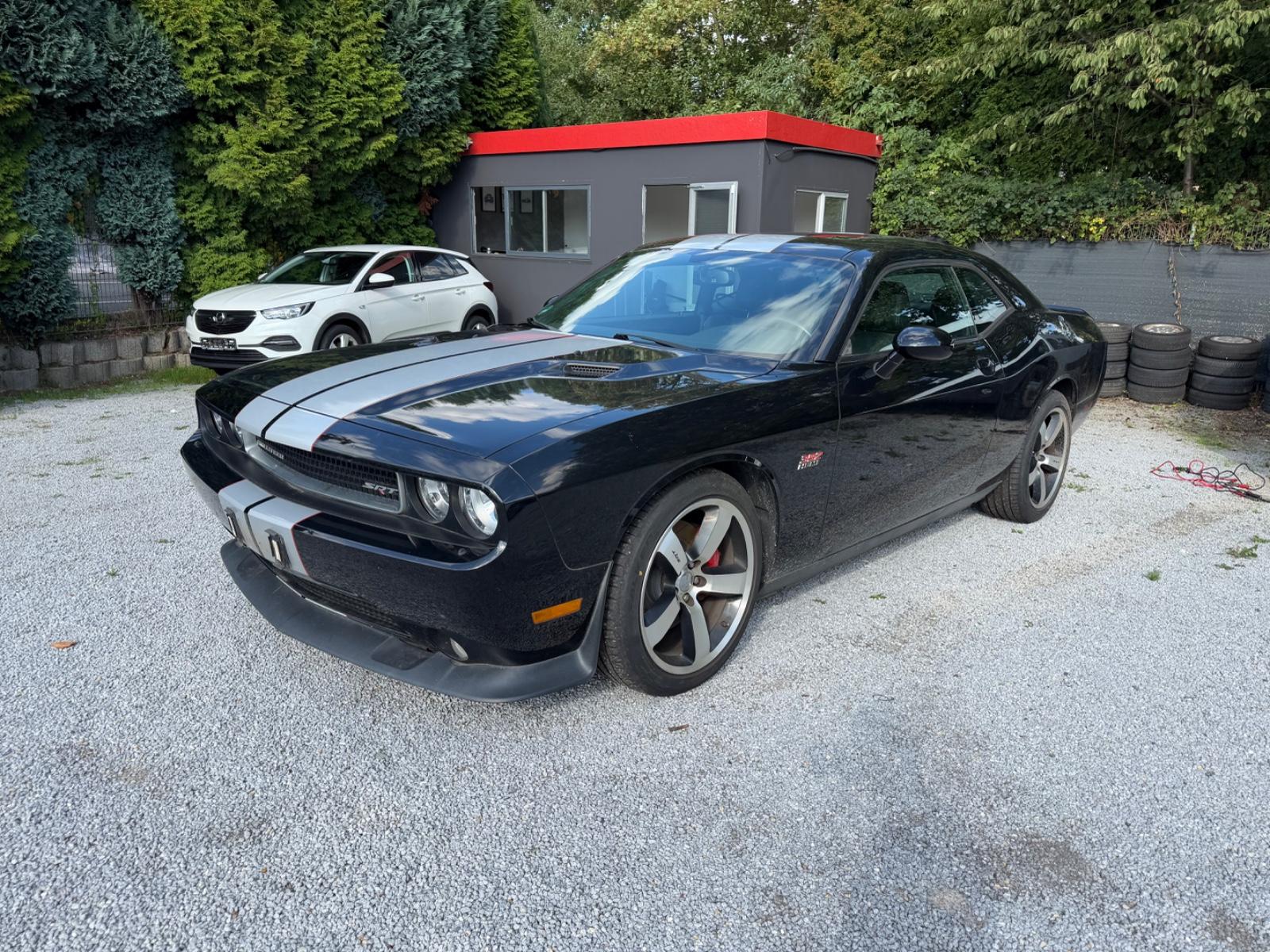 Dodge Challenger SRT 8