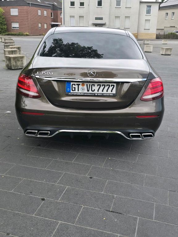 Image of Mercedes-Benz E 350