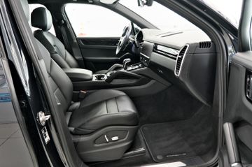 Porsche Cayenne - 9