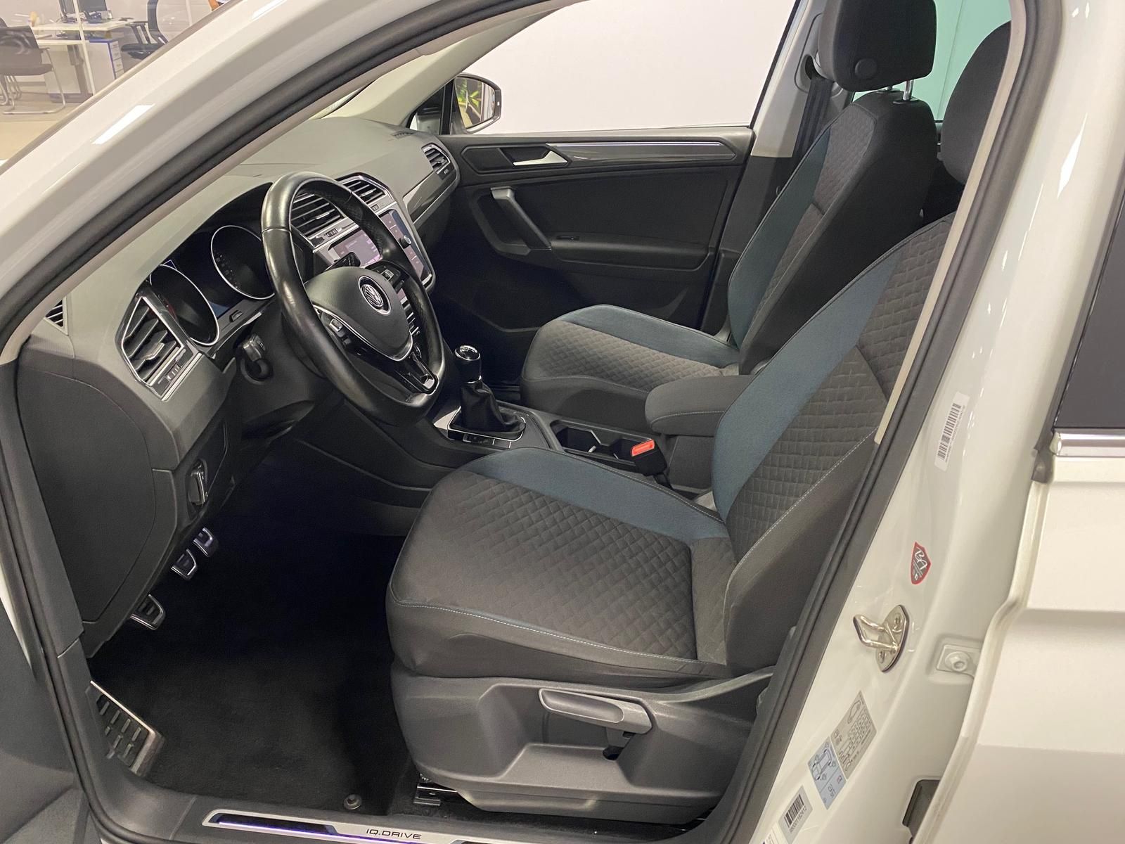 Fahrzeugabbildung Volkswagen Tiguan 2.0 TDI +AHK+APP+ALLWETTER+KLIMA+ACC