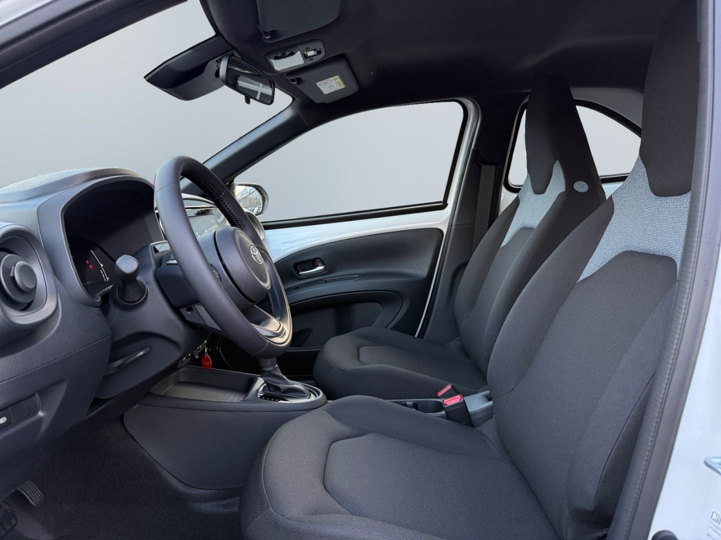 Toyota Aygo (X) - Bild 17