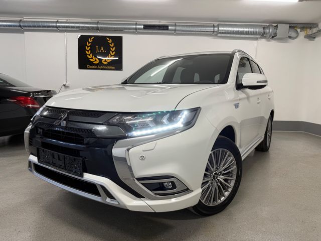 Mitsubishi Outlander PHEV Spirit Plus + 4WD Hybrid *AHK