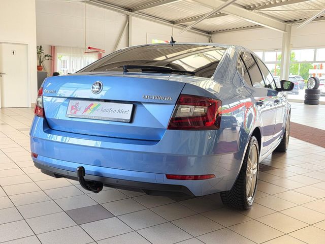 SKODA Octavia — Foto 8