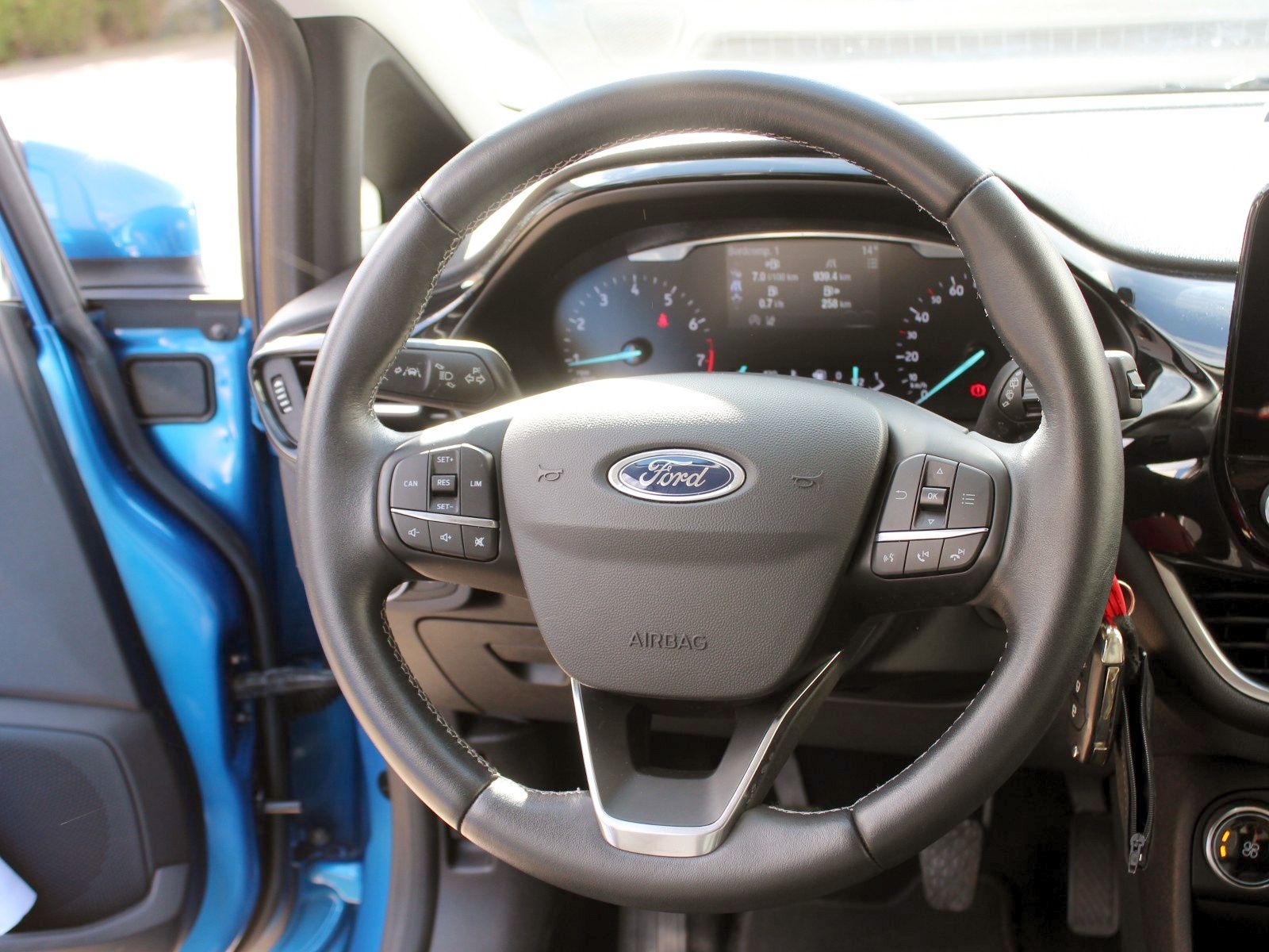 Fahrzeugabbildung Ford Fiesta Cool & Connect 1,0 EcoBoost Start/Stopp