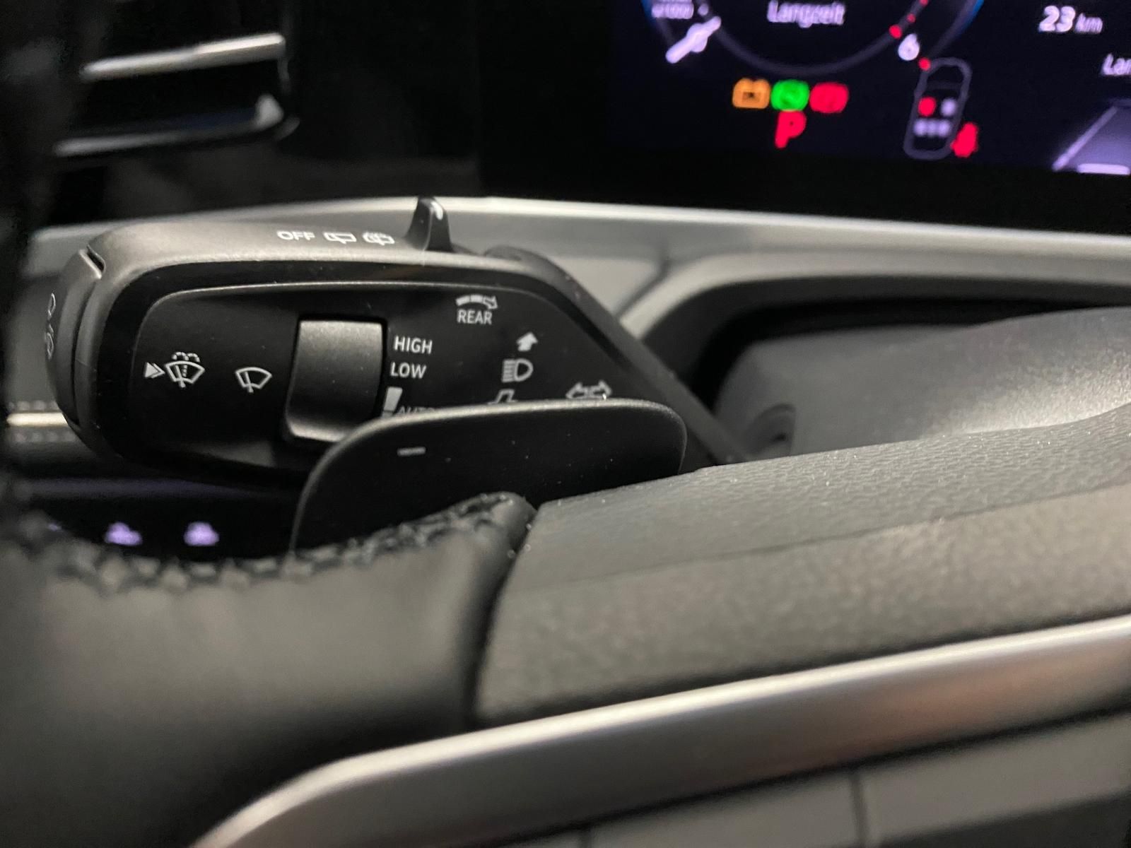 Fahrzeugabbildung Volkswagen PASSAT 2.0 TDI 110 kW Elegance+MATRIX+AHK+360RFK