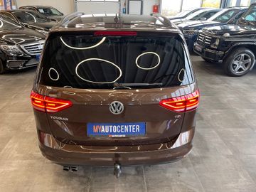 MYAUTOCENTER – Gebraucht- und Jahreswagen mit Werkstattservice in Pfaffenhofen Volkswagen Touran Comfortline BMTStart-Stopp *7-Sitzer*TÜV