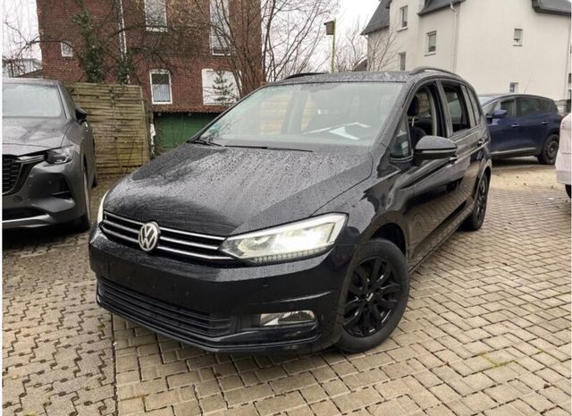 Volkswagen Touran Comfortline 2.0TDI/150PS/LED/NAVI/Tempoma