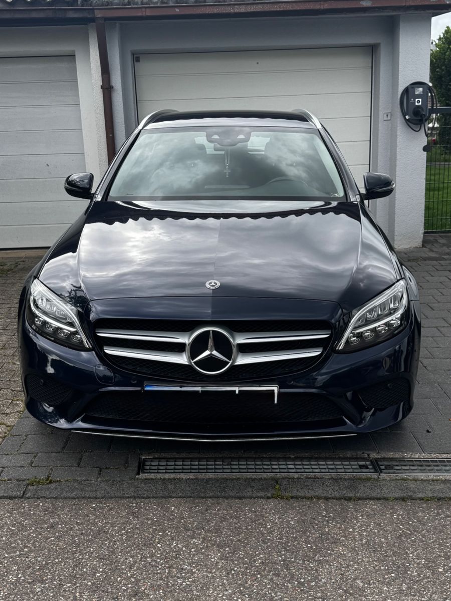 MERCEDES-BENZ C 300 e T Autom. - Kombi sehr gepflegt Scheckhef