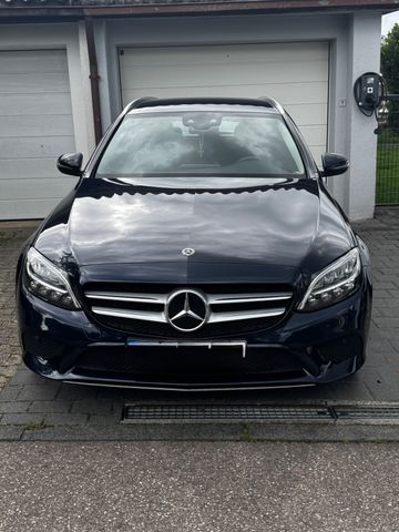 MERCEDES-BENZ C 300 e T Autom. - Kombi sehr gepflegt Scheckhef