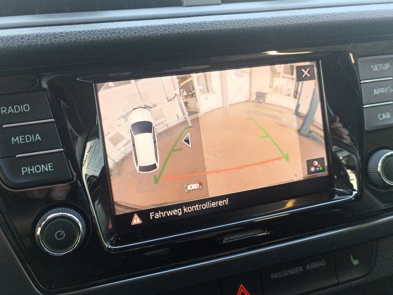 Fahrzeugansicht 16 Fahrzeugabbildung SKODA Fabia Combi 1.0 TSI Style PDC+KAMERA+LED+SMART