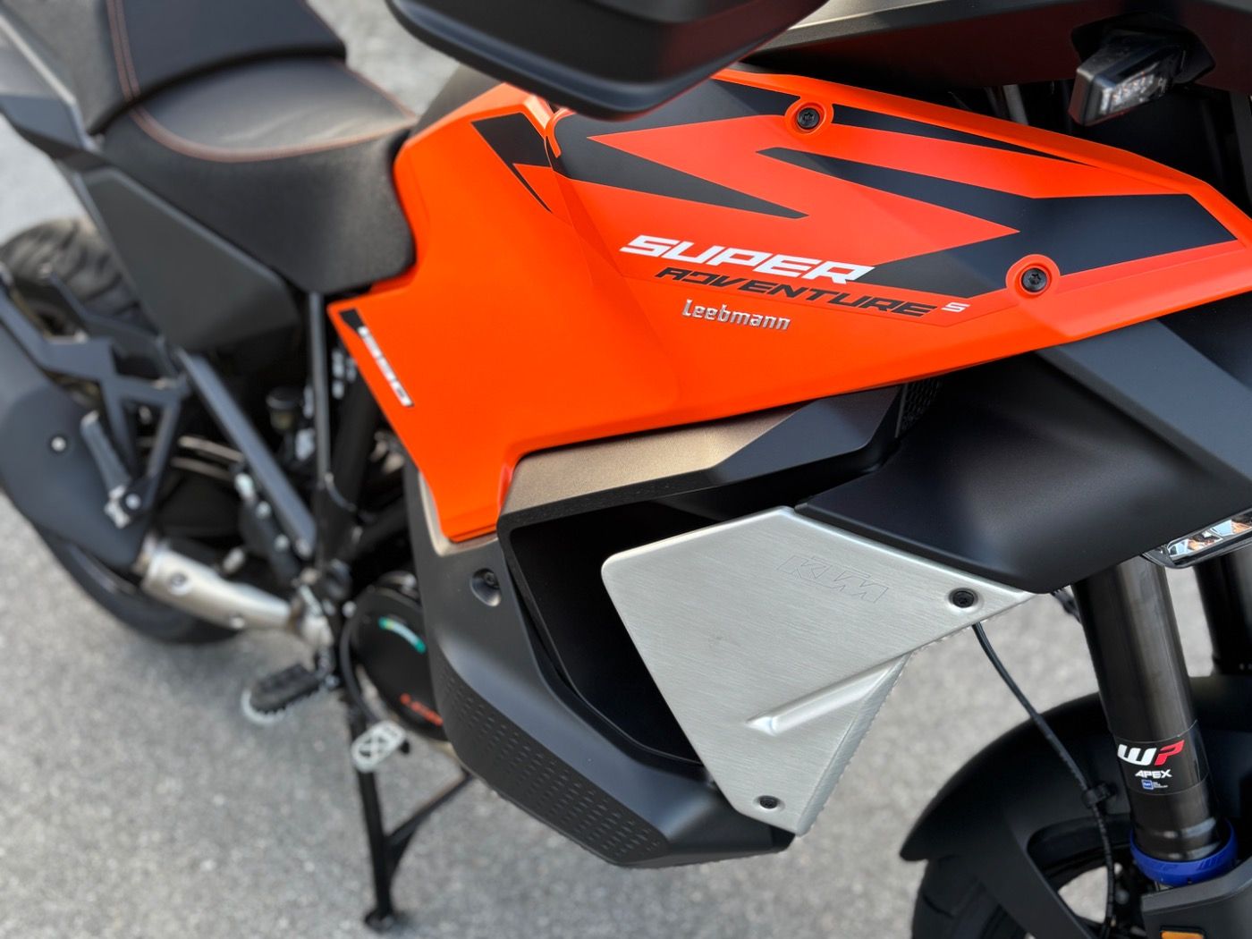 Fahrzeugabbildung KTM 1390 Super Adventure S EVO 4 Jahre Garantie