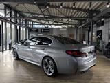 BMW M5 *1.HAND*DEUTSCH*LASER*ACC*HUD*H&K*CARBON* - gebrauchte BMW M5 aus dem Jahr 2022