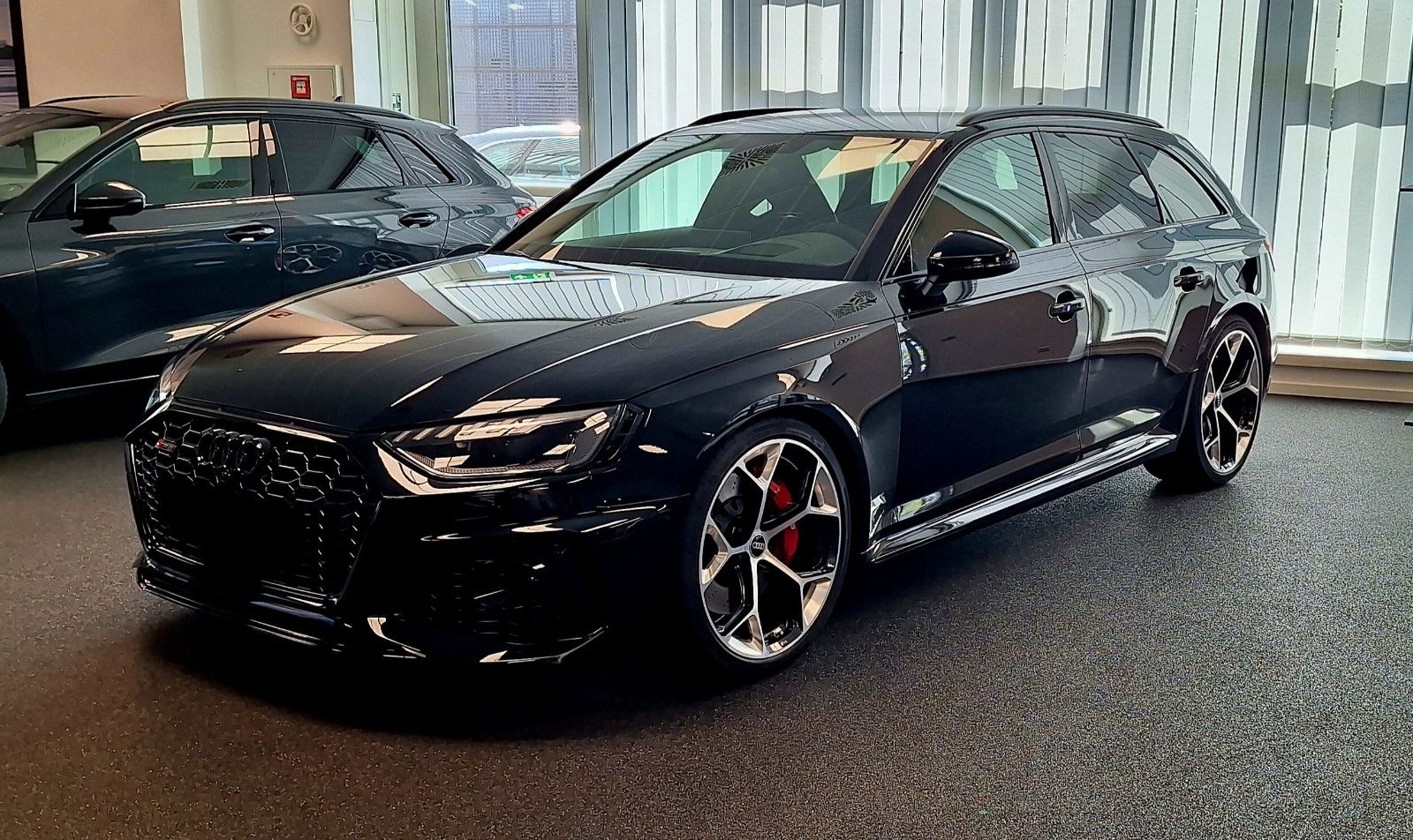 AUDI RS4 Competition Plus 