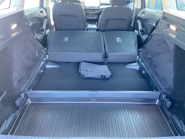 Fahrzeugabbildung Ford Focus Turnier Titanium NAVI+RFK , AHK abnehmbar