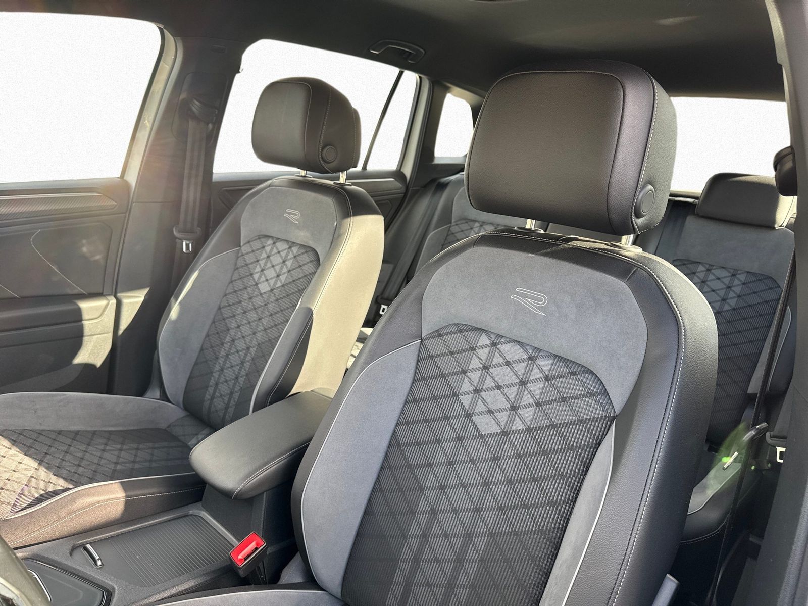 Volkswagen Tiguan - Bild 12