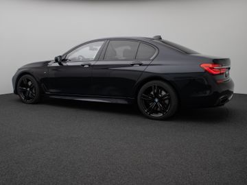 Fahrzeugabbildung BMW 750i xD M Sport 360°Laser Glasdach HUD DAB H/K