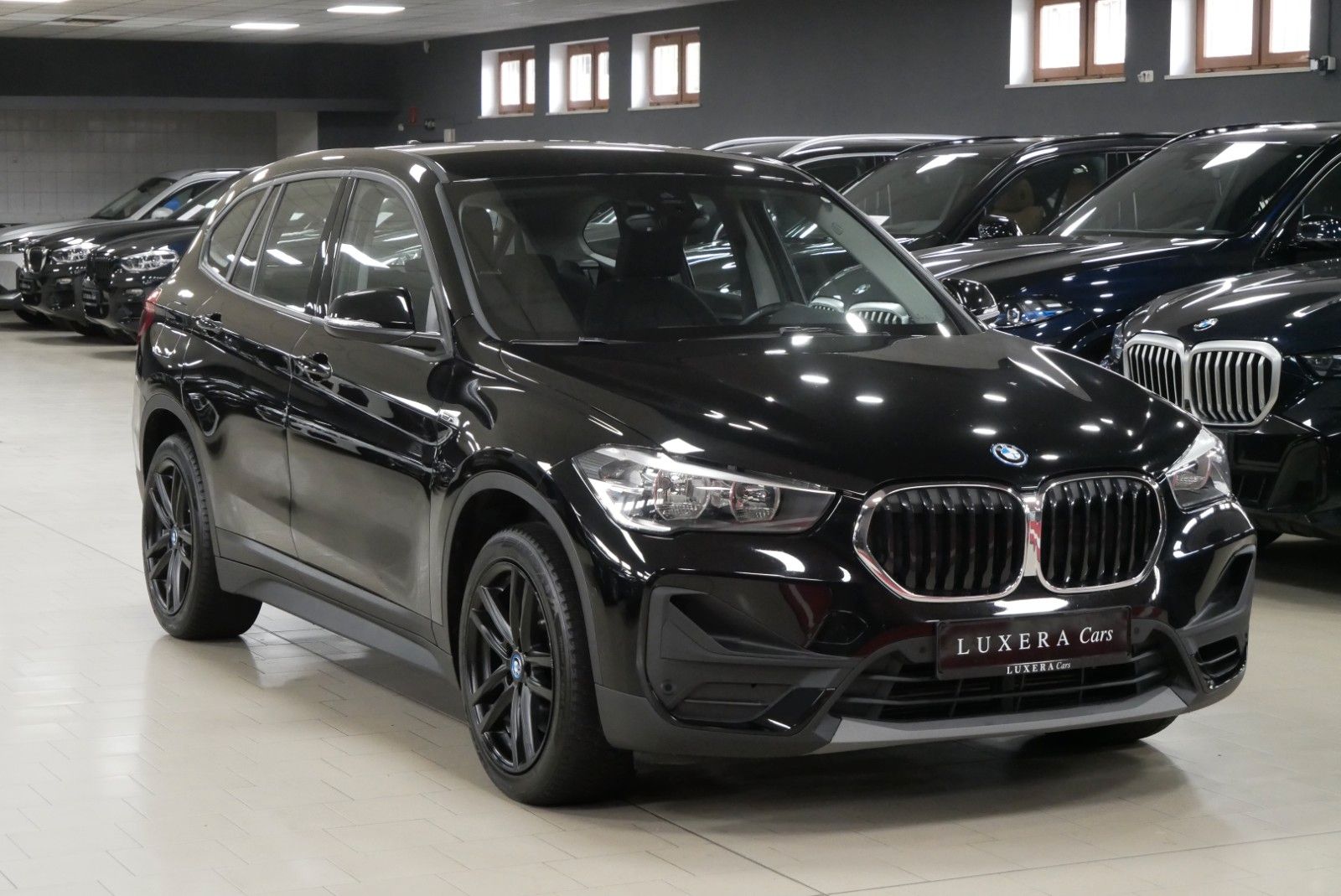 BMW X1 xDrive 25e Advantage AHK SHZ PDC foto 4