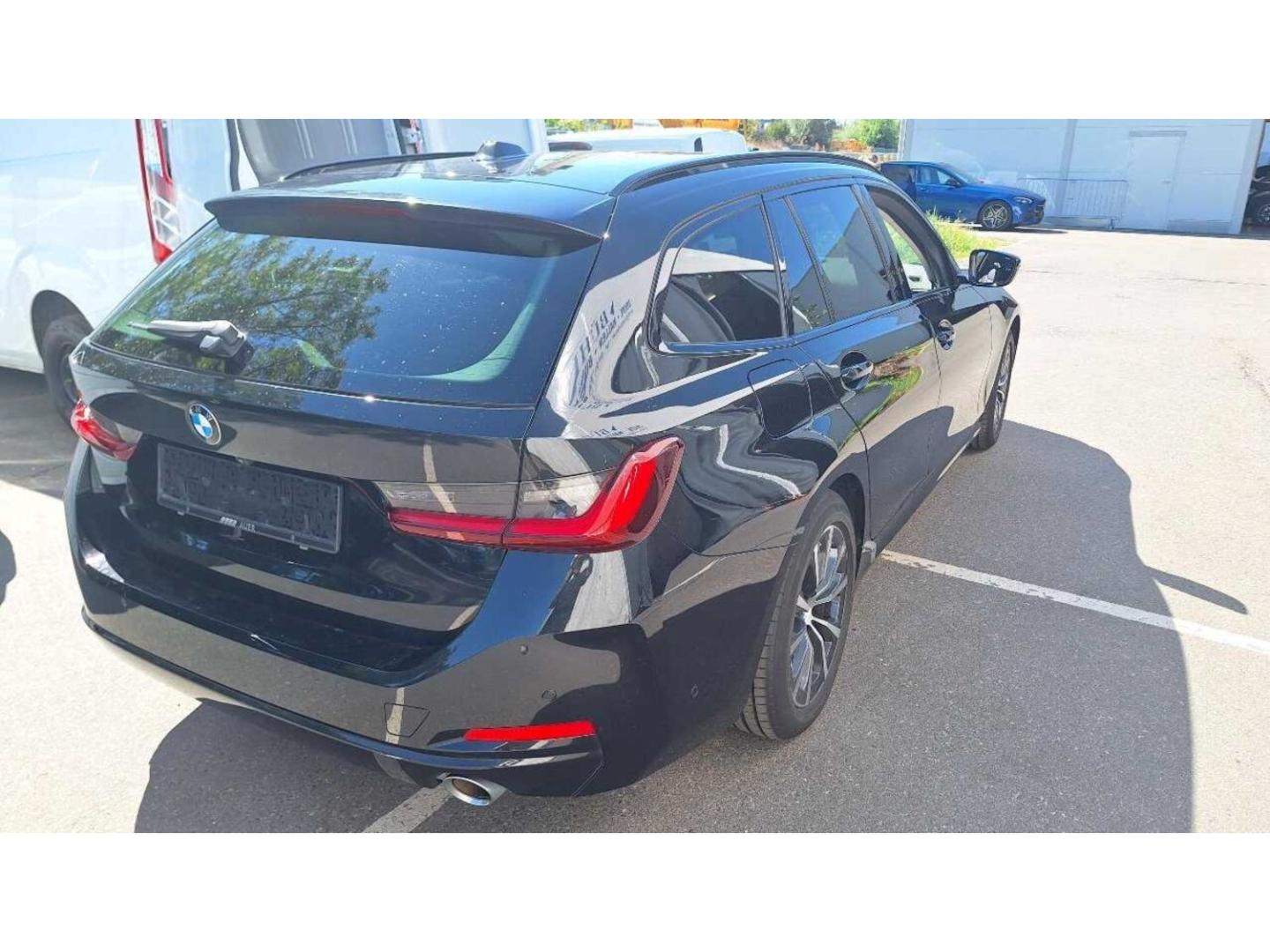 BMW 318 i Touring Steptronic+LED+NAVI+HUD+KAMERA, миниатюра 6