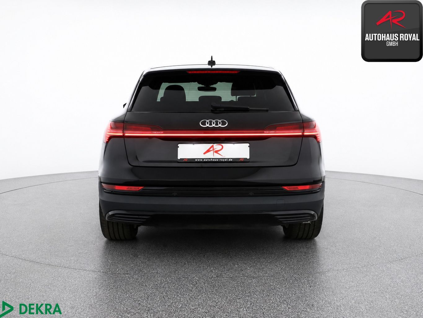 Audi e-tron 55 qu S LINE 20 Z. LUFT,KEYLESS,KAMERA,SH imagem 3