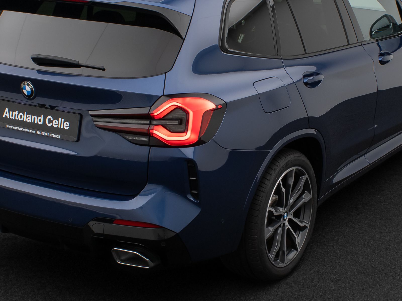 Fahrzeugabbildung BMW X3 xD20i M Sport Kamera Panorama DAB HiFi 20Zoll