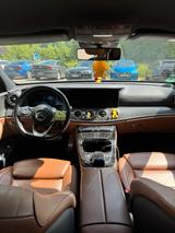 Mercedes-Benz E 220 d Autom. - AMG - Mercedes-Benz E 220 von privat
