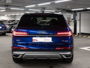 Audi Q7 - 5