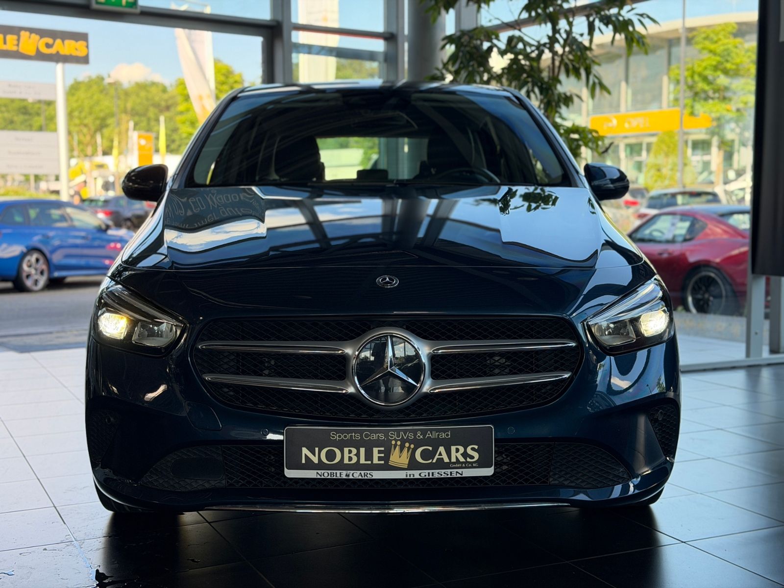 Fahrzeugabbildung Mercedes-Benz B 200 Progressive KLIMA LED NAV RFK SHZ ALU