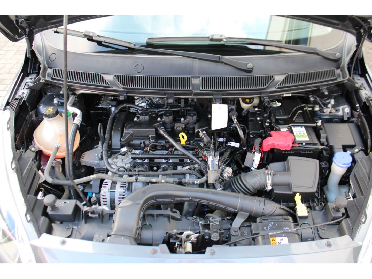 Fahrzeugabbildung Ford Ka + Cool&Connect 1.2Ti-VCT Klima WiPa Bluetooth