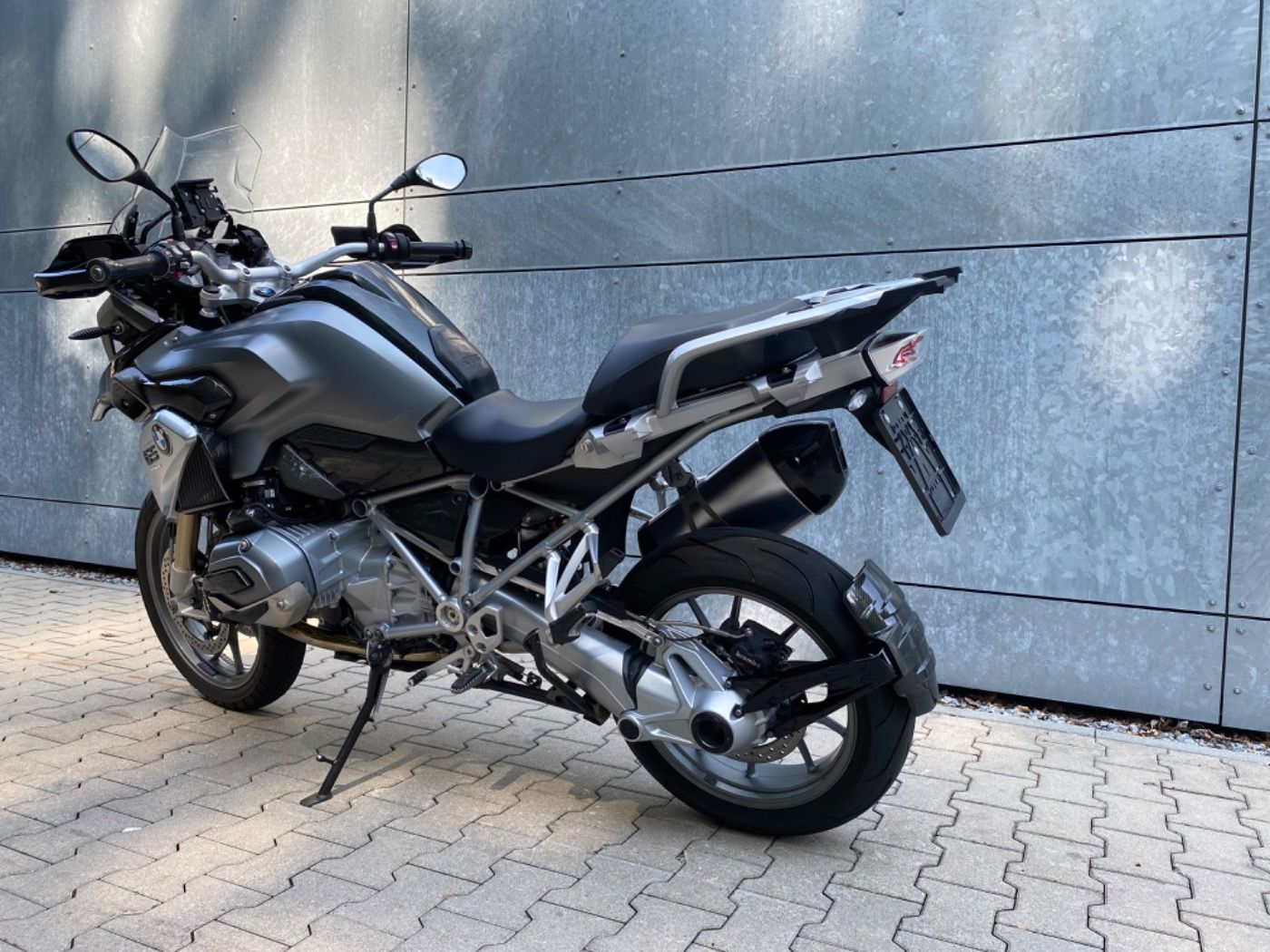 Fahrzeugabbildung BMW R 1200 GS LC Carbon