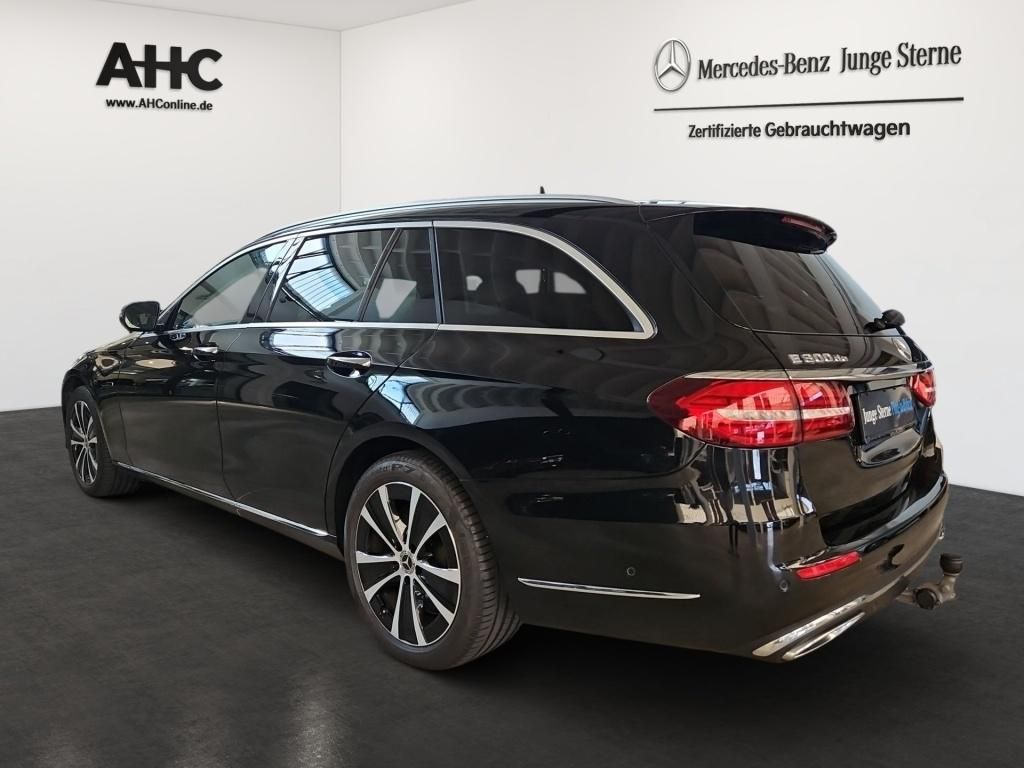 Fahrzeugabbildung Mercedes-Benz E 300 de T 4M AHK ACC Memo HUD LED KeyLess 360°